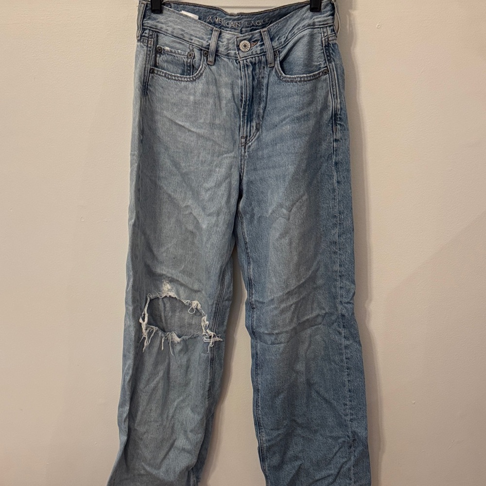 American Eagle Outfitters Light Blue Denim Jeans